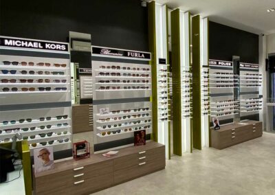 Interno del Negozio Vision Ottica di Paganelli | VISION OTTICA